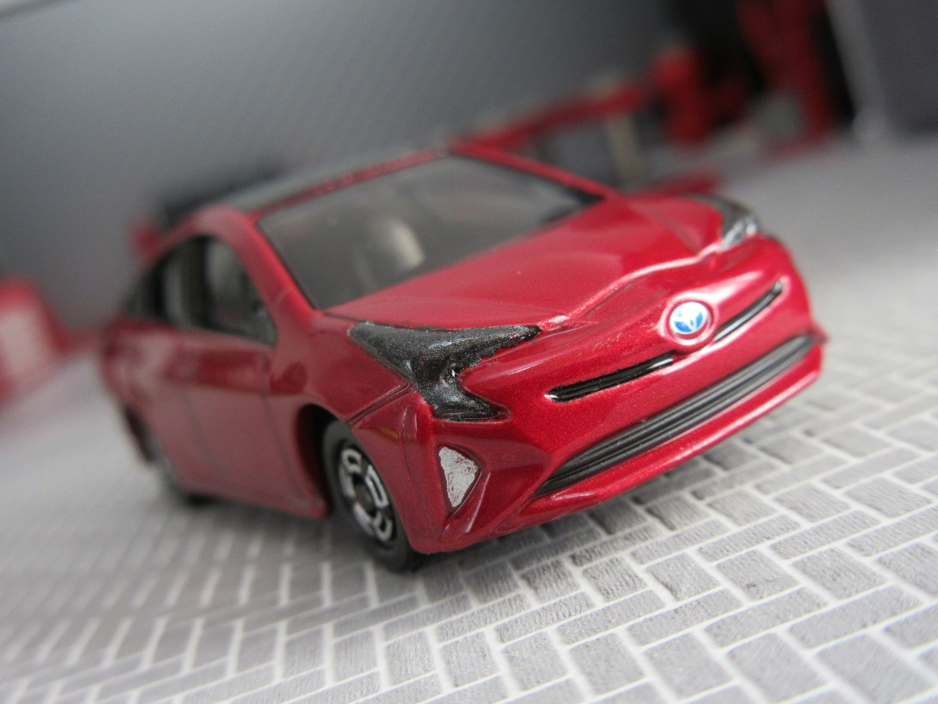 カスタムトミカ】プリウス: おひっこししました。