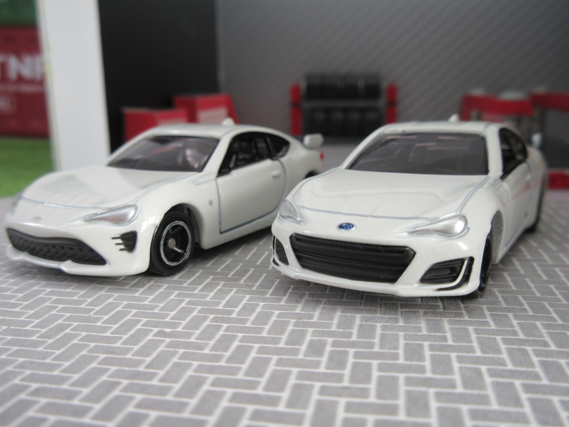 カスタムトミカ 後期brz おひっこししました